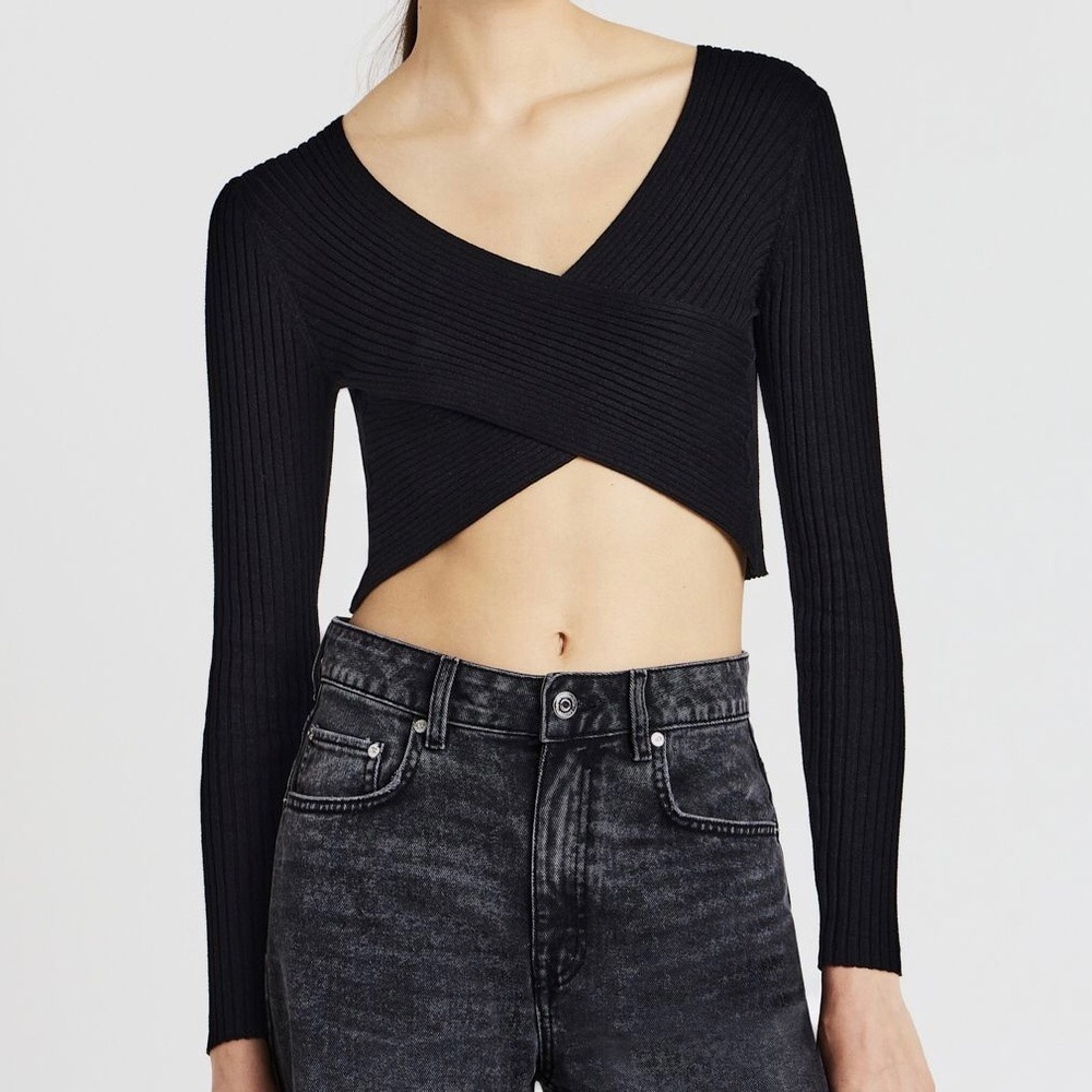 Black Long Sleeve Cross Crop Sweater Size L